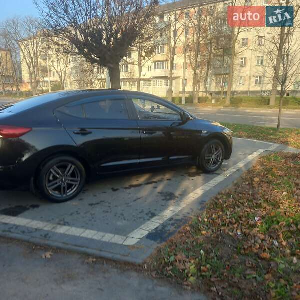 Седан Hyundai Elantra 2017 в Калуші фото 58 Седан Hyundai Elantra 2017 в Калуші