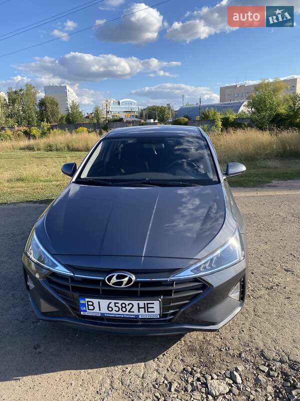 Hyundai Elantra 2019