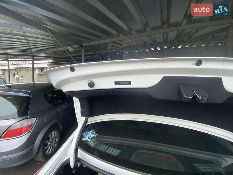 Седан Hyundai Elantra 2018 в Кривом Роге