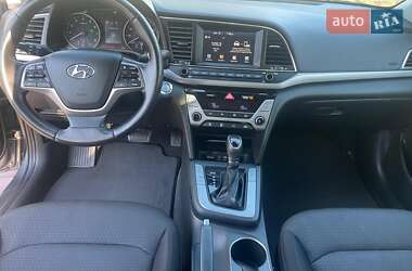 Седан Hyundai Elantra 2017 в Кропивницькому