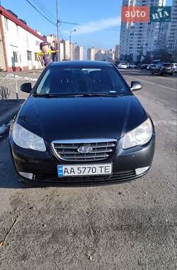 Седан Hyundai Elantra 2008 в Києві