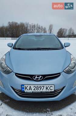 Седан Hyundai Elantra 2011 в Киеве