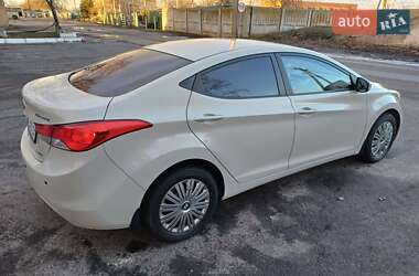 Седан Hyundai Elantra 2012 в Полтаві