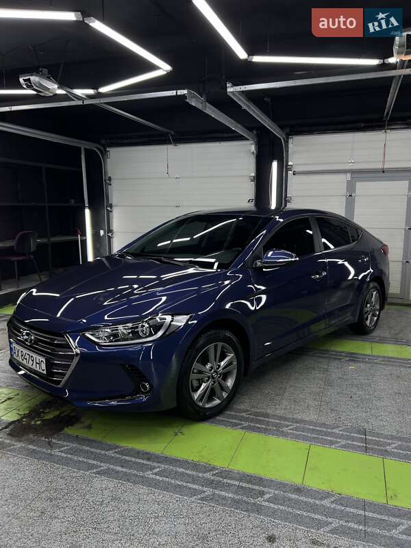 Седан Hyundai Elantra 2018 в Харькове
