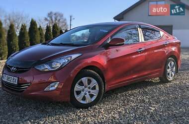 Седан Hyundai Elantra 2011 в Рожнове