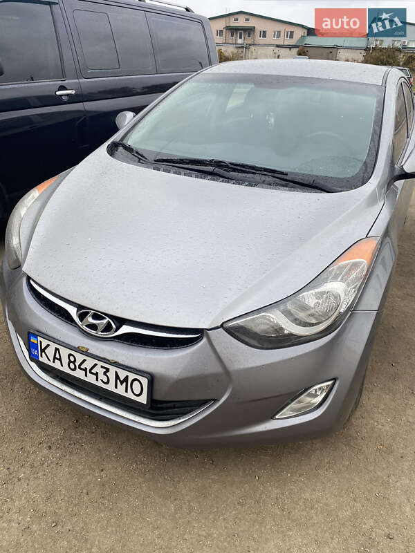 Седан Hyundai Elantra 2013 в Черкасах