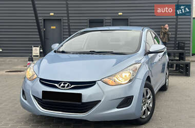 Седан Hyundai Elantra 2012 в Києві