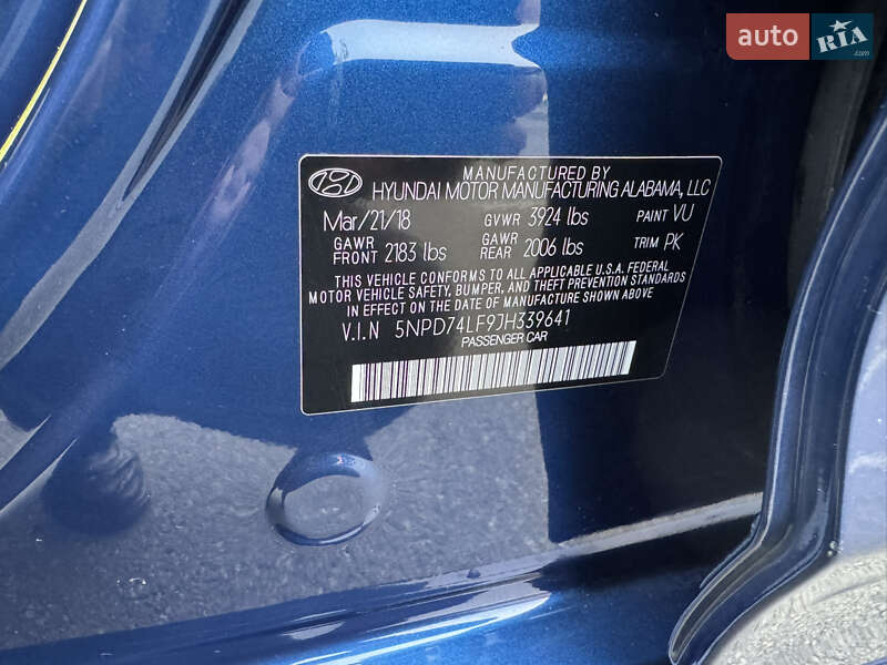 Седан Hyundai Elantra 2018 в Киеве