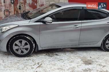 Седан Hyundai Elantra 2012 в Києві