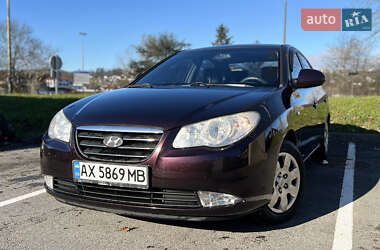 Седан Hyundai Elantra 2008 в Львові