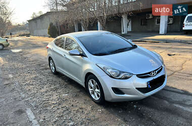 Седан Hyundai Elantra 2012 в Днепре