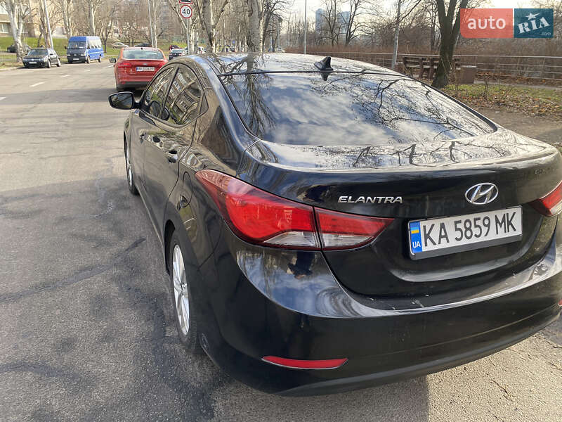 Hyundai Elantra 2014