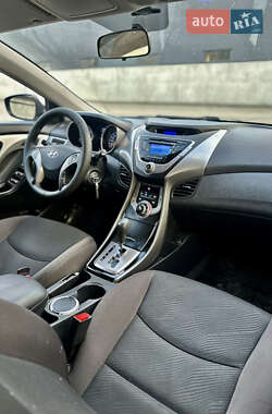 Седан Hyundai Elantra 2013 в Киеве