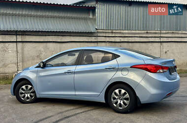 Седан Hyundai Elantra 2013 в Киеве