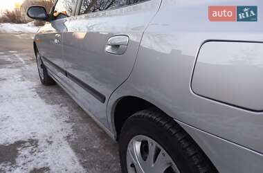 Седан Hyundai Elantra 2010 в Кам'янському