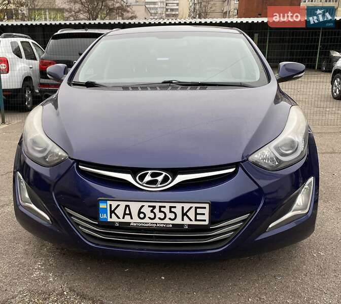 Седан Hyundai Elantra 2014 в Києві