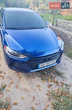 Седан Hyundai Elantra 2017 в Виннице