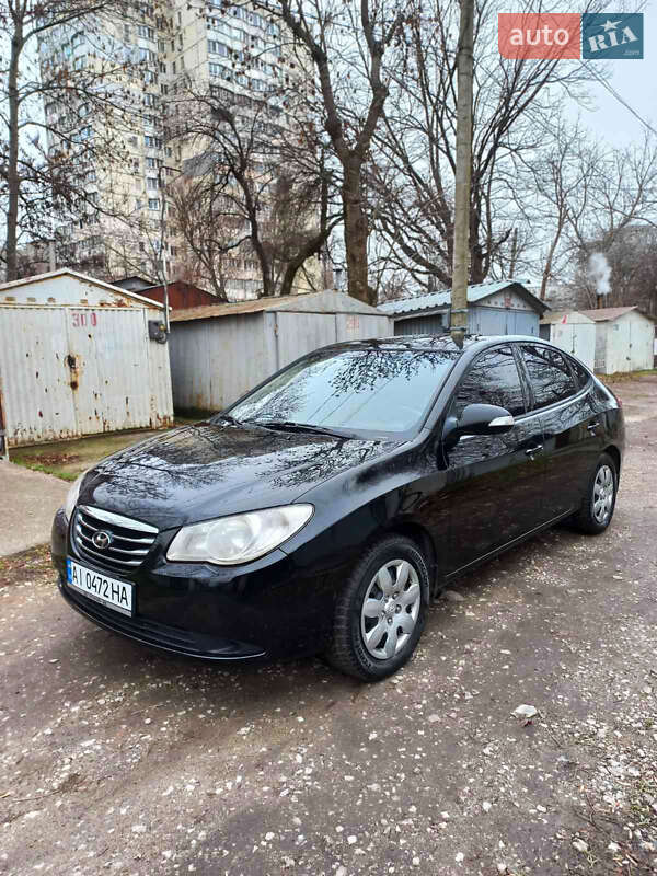 Седан Hyundai Elantra 2010 в Одесі