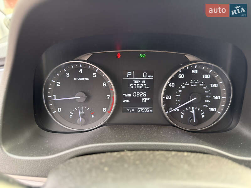 Седан Hyundai Elantra 2016 в Чернігові