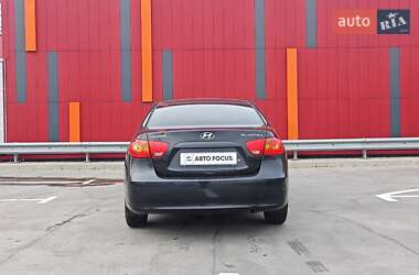 Седан Hyundai Elantra 2008 в Києві