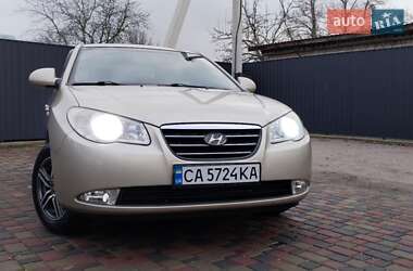 Седан Hyundai Elantra 2008 в Смілі