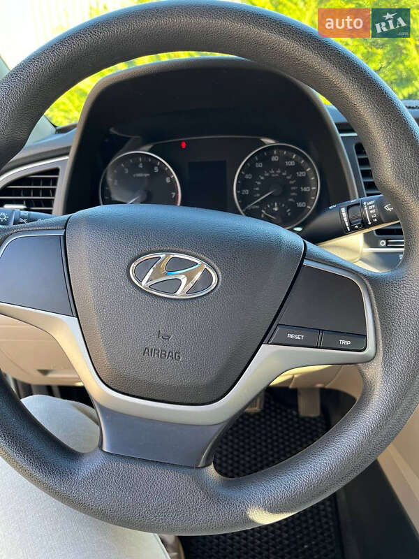 Седан Hyundai Elantra 2016 в Ужгороде фото 9 Седан Hyundai Elantra 2016 в Ужгороде