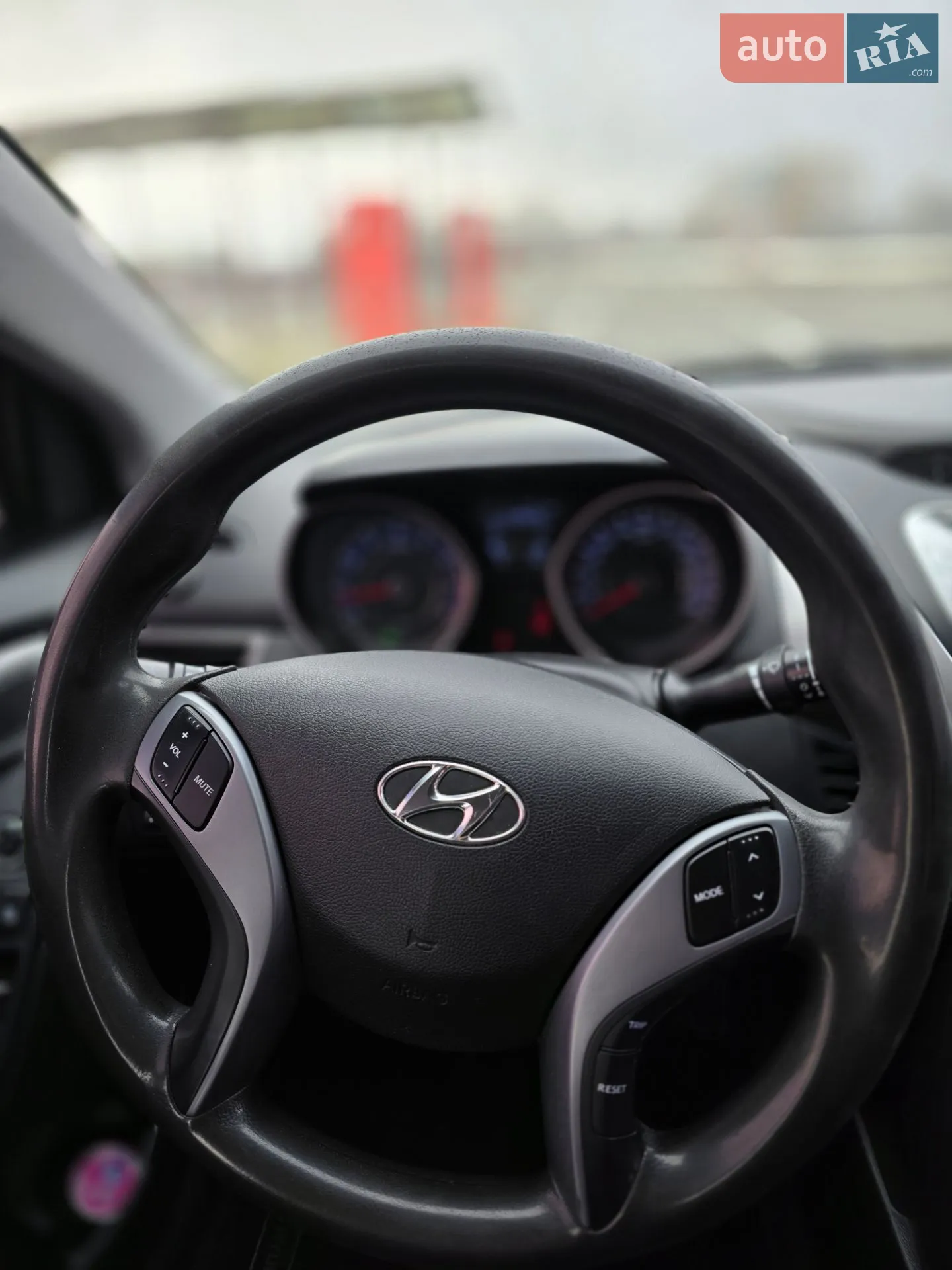 2013 Hyundai Elantra - мініатюра 8