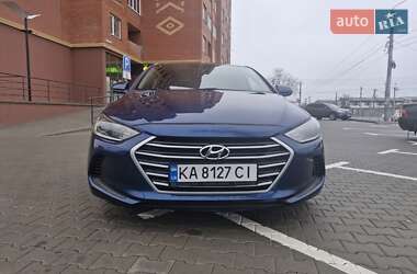 Седан Hyundai Elantra 2018 в Києві