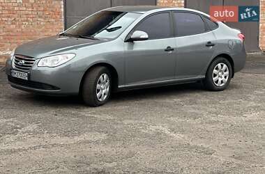 Седан Hyundai Elantra 2010 в Охтирці