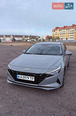 Седан Hyundai Elantra 2021 в Киеве