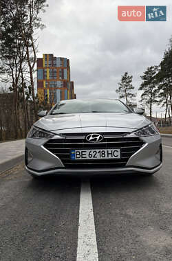 Седан Hyundai Elantra 2018 в 