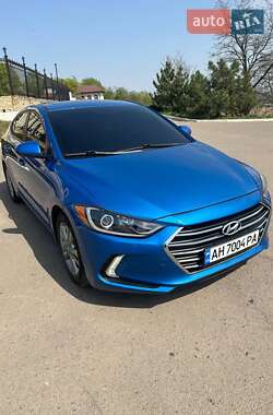 Седан Hyundai Elantra 2016 в Черкасах