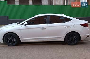 Седан Hyundai Elantra 2019 в Кривом Роге