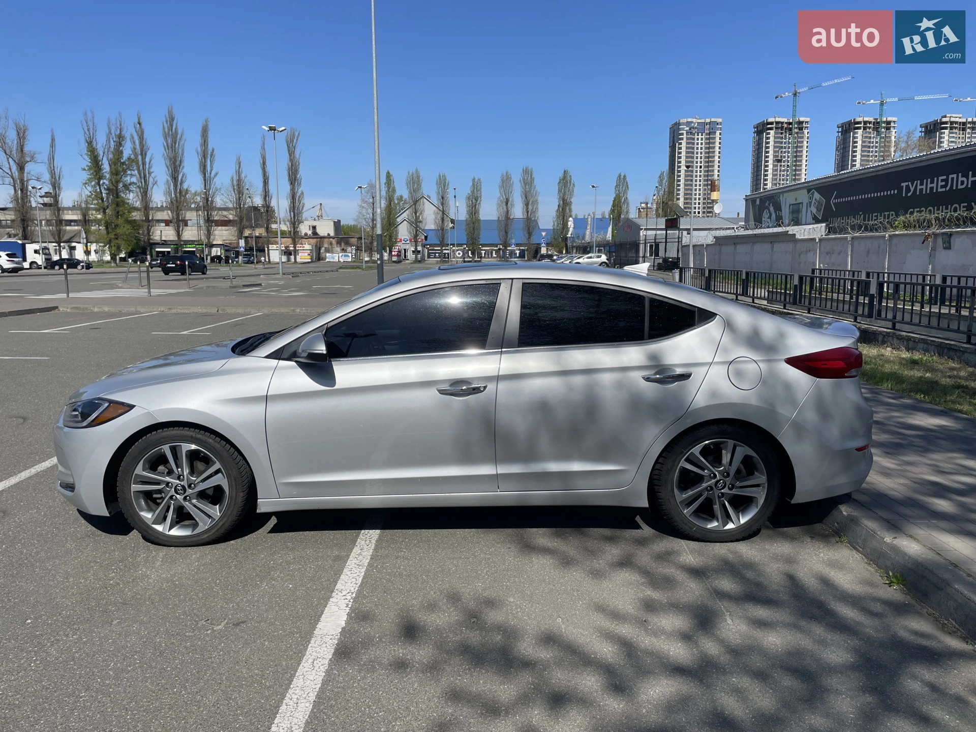 2016 Hyundai Elantra - мініатюра 4