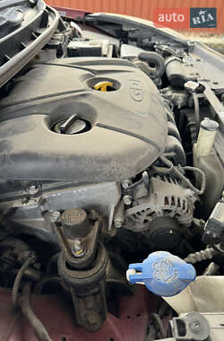 Хэтчбек Hyundai Elantra 2014 в 