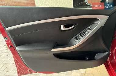 Хэтчбек Hyundai Elantra 2014 в 