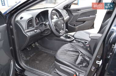 Седан Hyundai Elantra 2018 в 