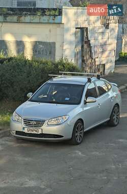 Седан Hyundai Elantra 2011 в Киеве