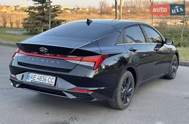 Седан Hyundai Elantra 2022 в Дніпрі