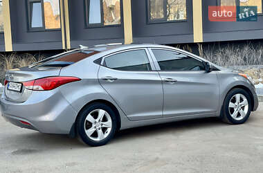 Седан Hyundai Elantra 2013 в Черкасах