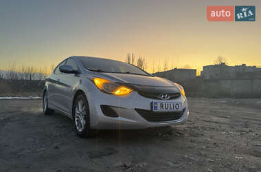 Седан Hyundai Elantra 2013 в Бердичеве