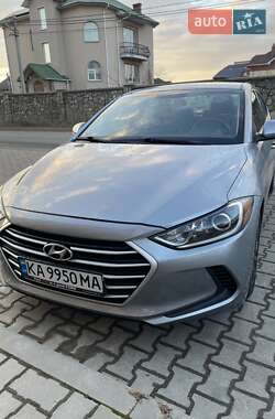 Седан Hyundai Elantra 2016 в 