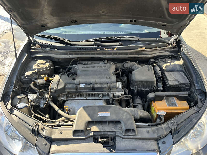 Седан Hyundai Elantra 2008 в Луцке