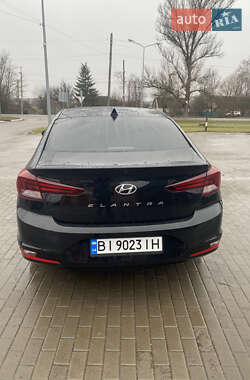 Седан Hyundai Elantra 2020 в 