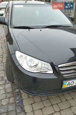 Седан Hyundai Elantra 2008 в Мукачево