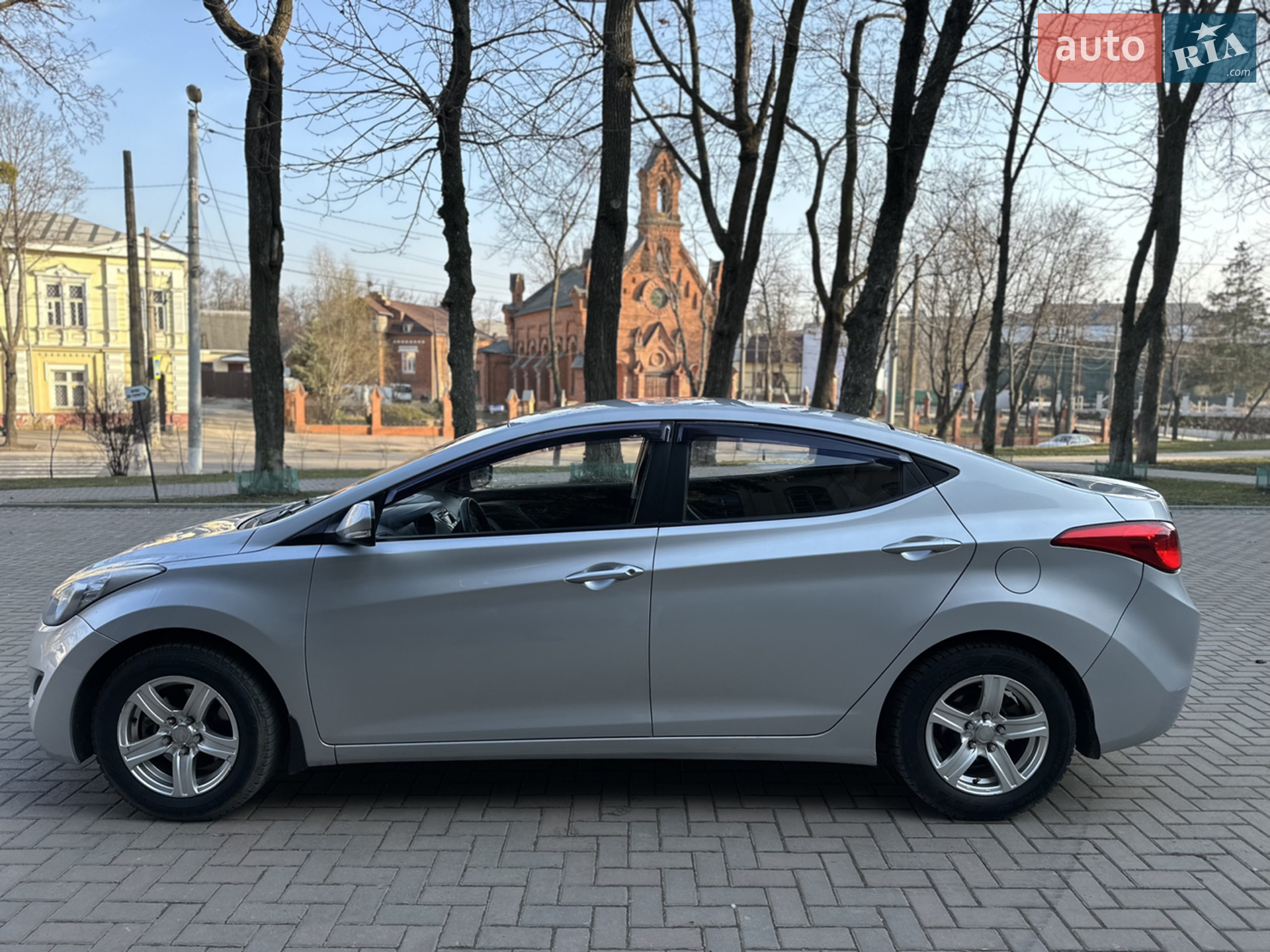 2013 Hyundai Elantra - мініатюра 7