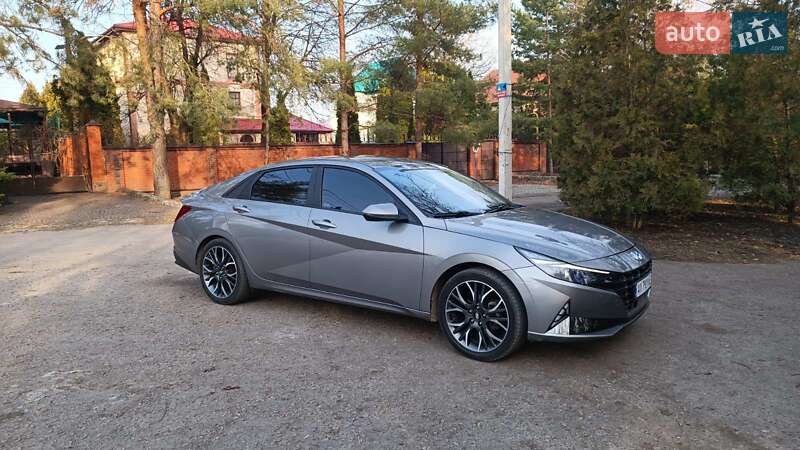 Седан Hyundai Elantra 2021 в Харькове