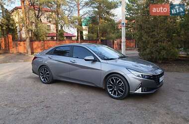 Седан Hyundai Elantra 2021 в 