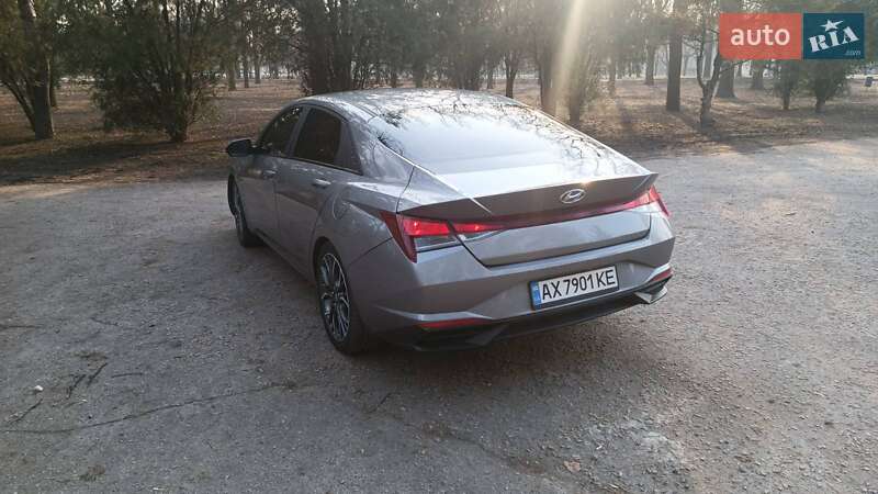 Седан Hyundai Elantra 2021 в Харькове