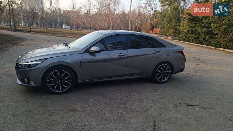 Седан Hyundai Elantra 2021 в Харькове